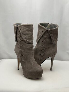 Cinderella Women’s 4.5 Taupe/ Grey Suede Button-Cuff Platform Ankle Boots #0282